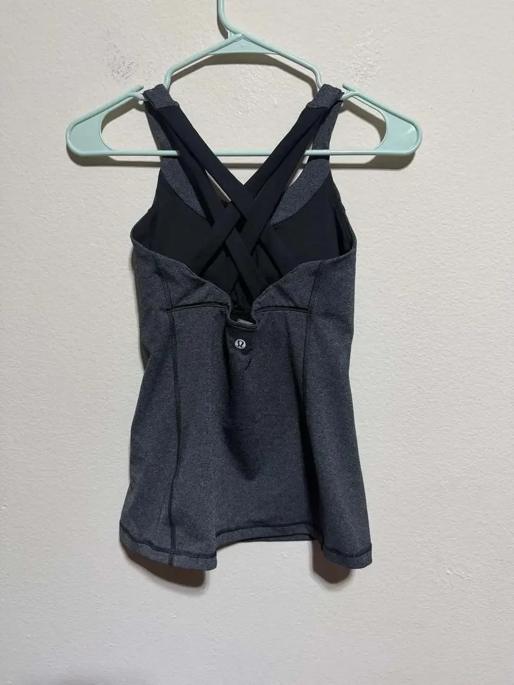 Lululemon Athletica Women's Heathered Grey Built-In Bra Tank Top Size 4